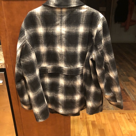 Old Navy XXL Plaid Peacoat - Picture 3 of 5
